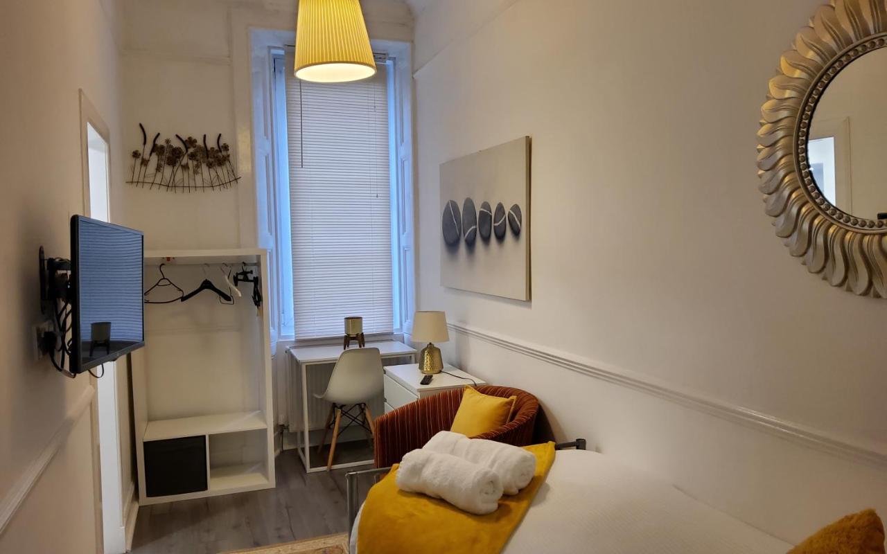 Leith Spectacular Apartment By Sensational Stay Short Lets & Serviced Accommodation With 6 Separate Beds & 2 Baths Edinburgh Buitenkant foto
